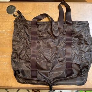 Vera Bradley collapsible tote